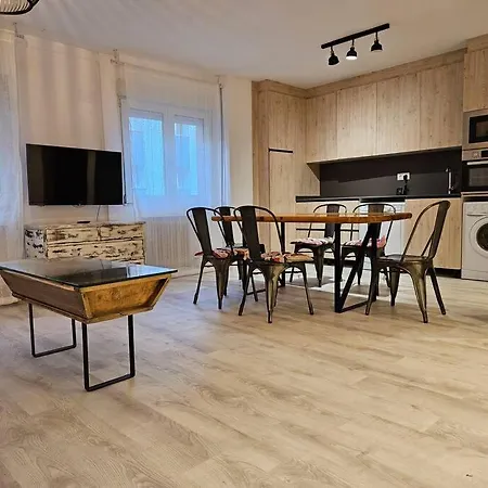 R2R - Amplio Y Moderno Apartamento - 1A108 希洪