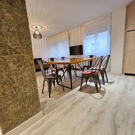 R2R - Amplio Y Moderno Apartamento - 1A108 希洪