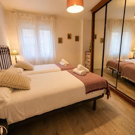 R2R - Amplio Y Moderno Apartamento - 1A108 * 希洪